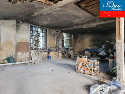 Maison - 600 m² - 1 pièce