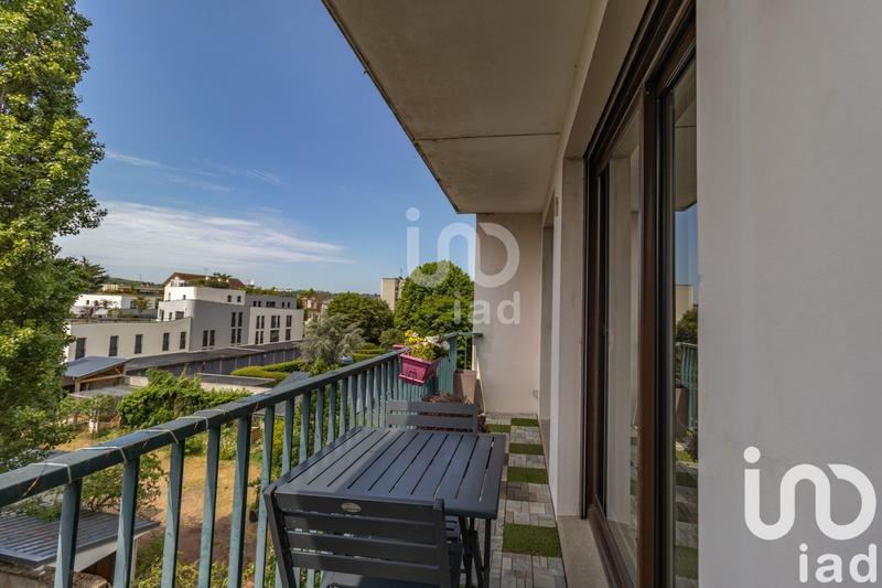 Appartement - 93 m² - 5 pièces