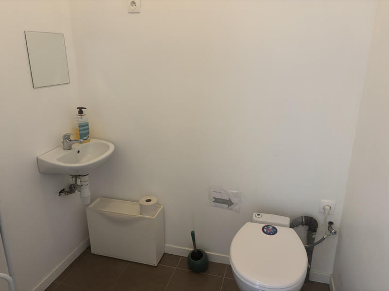 Local commercial - 143 m²