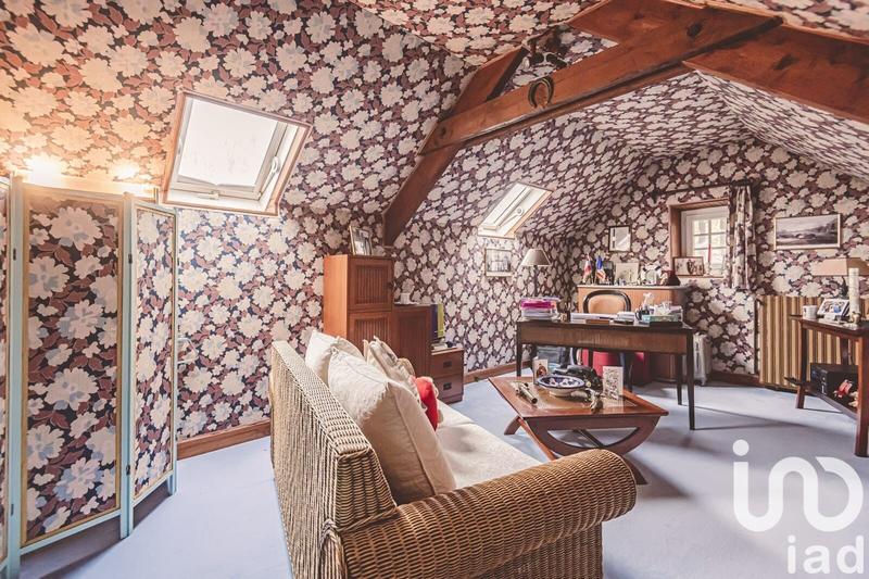 Maison - 274 m² - 9 pièces