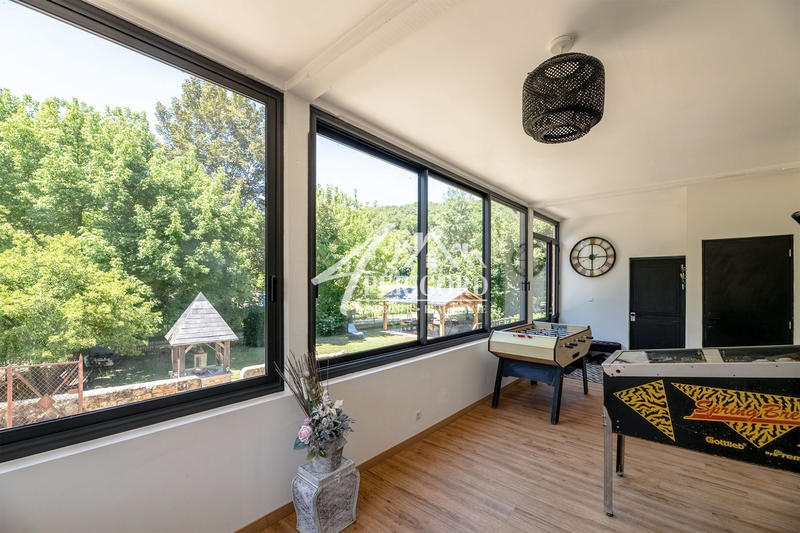 Maison ancienne - 217 m² - 8 pièces