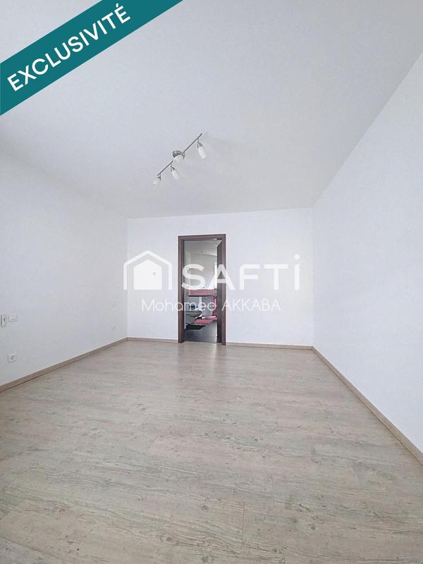 Maison - 300 m² - 8 pièces