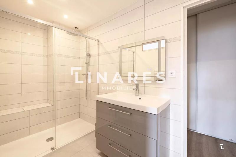 Appartement - 70 m² - 2 pièces