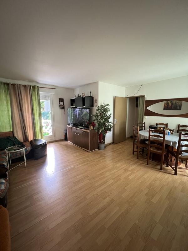 Appartement - 96 m² - 4 pièces