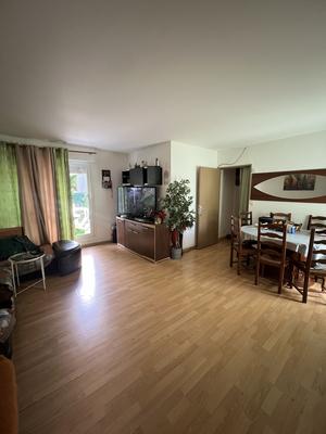 Appartement - 96 m² - 4 pièces