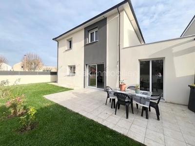 Maison - 145 m² - 5 pièces