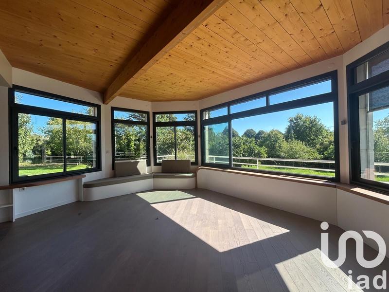 Maison - 244 m² - 8 pièces