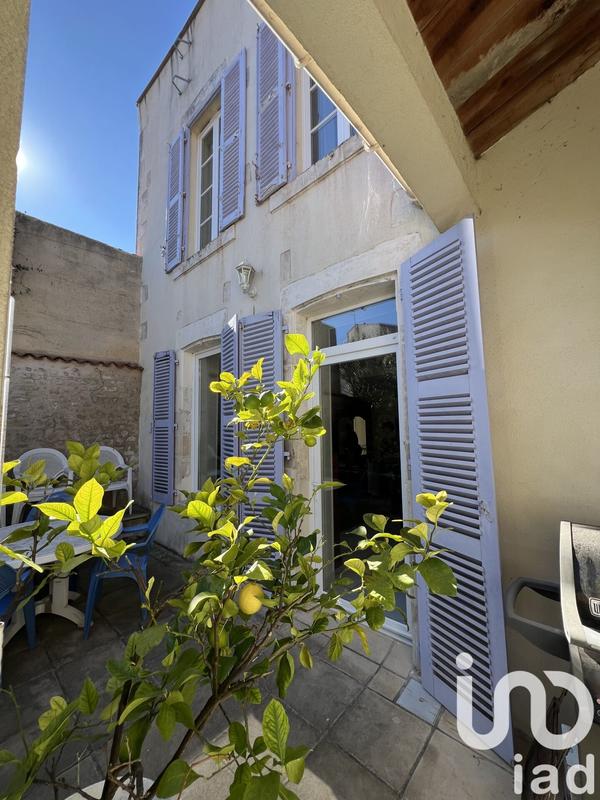 Maison - 238 m² - 7 pièces