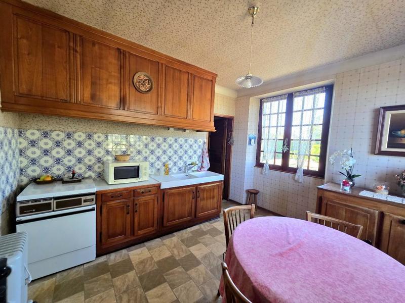 Maison en pierre - 109 m² - 6 pièces