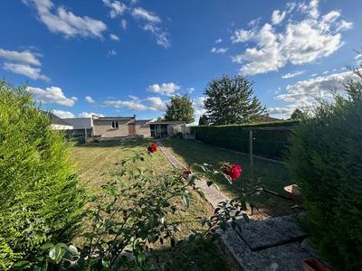 Maison - 90 m² - 3 pièces