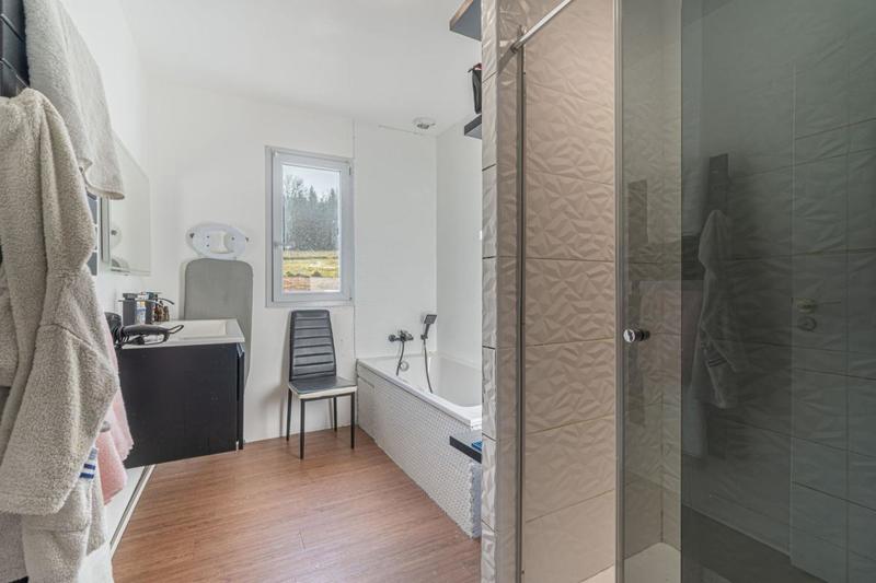 Maison - 92 m² - 4 pièces