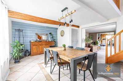 Maison - 145 m² - 5 pièces