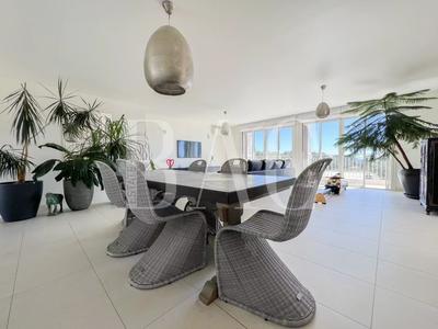 Villa - 270 m² - 8 pièces