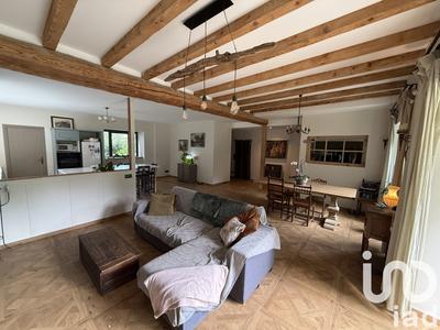 Maison - 197 m² - 8 pièces