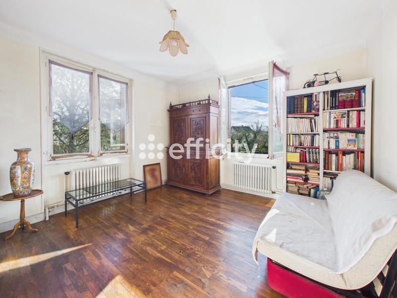 Pavillon - 81 m² - 7 pièces