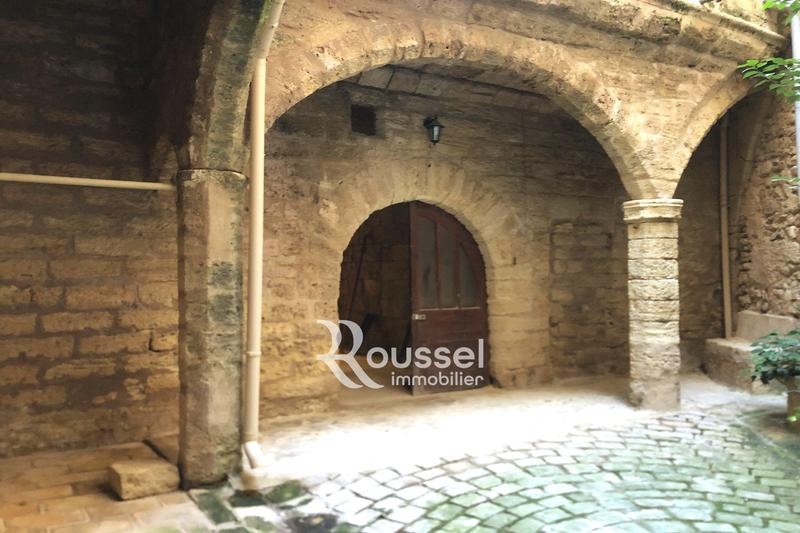 Demeure - 196 m² - 7 pièces