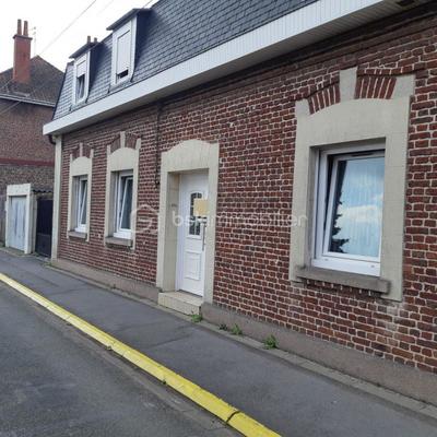 Maison - 150 m² - 8 pièces