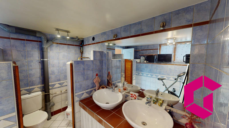 Maison - 99 m² - 4 pièces