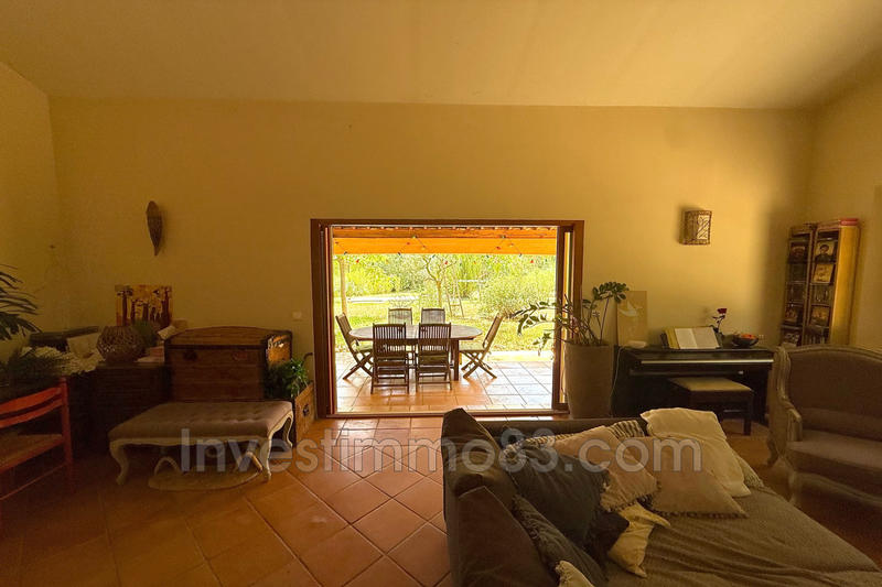 Maison - 200 m² - 7 pièces