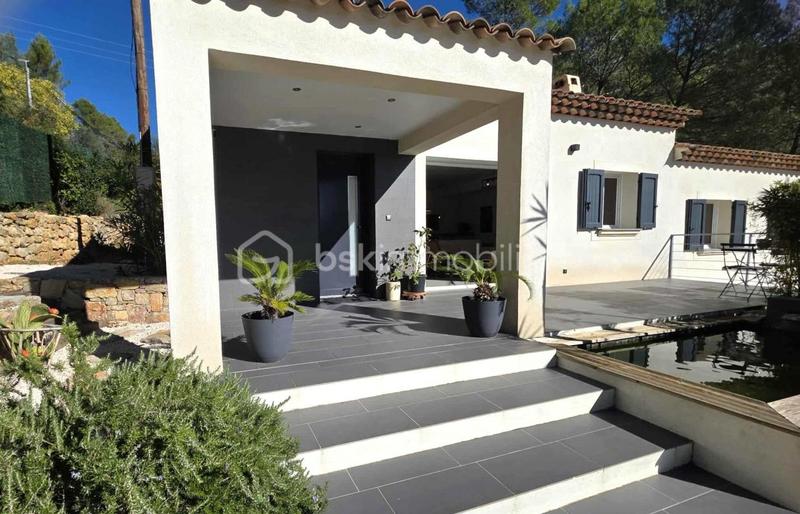 Maison - 150 m² - 6 pièces