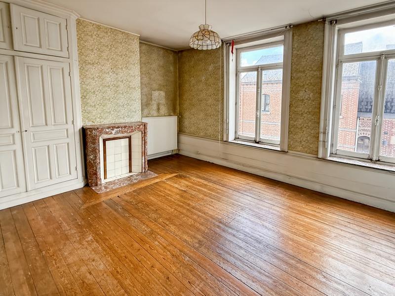 Maison bourgeoise - 242 m² - 7 pièces