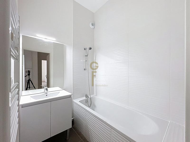 Appartement - 92 m² - 4 pièces