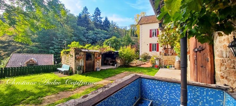 Maison - 160 m² - 9 pièces