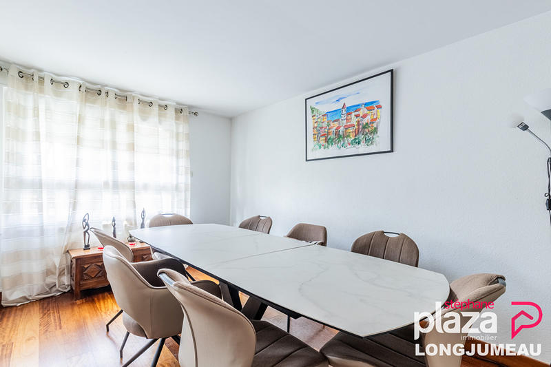 Appartement - 93 m² - 5 pièces