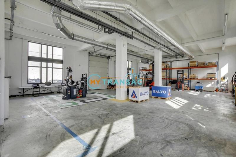 Local d'activité / Entrepôt - 3 292 m²