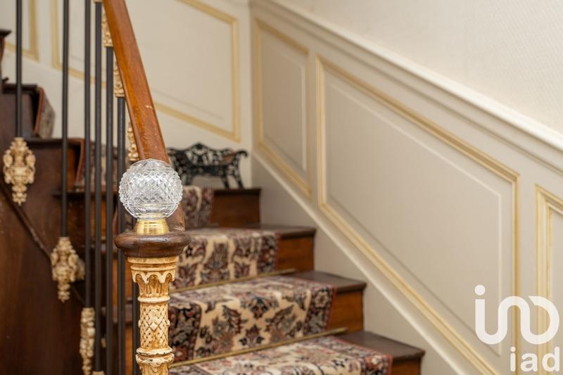 Maison - 422 m² - 10 pièces