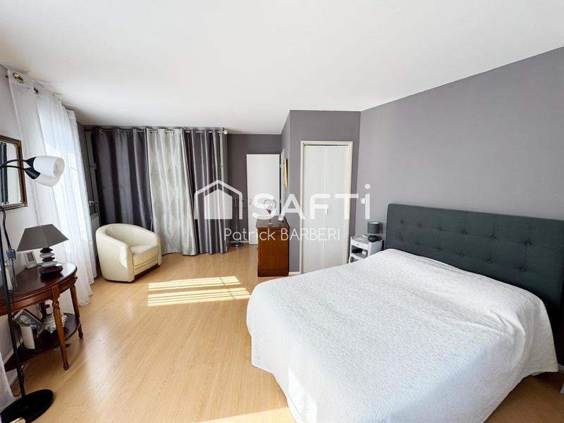 Appartement - 82 m² - 4 pièces