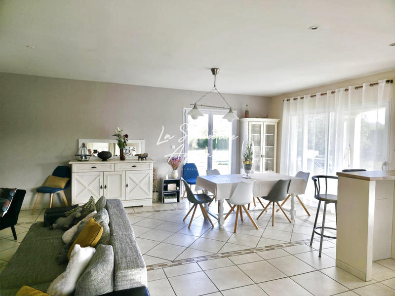 Maison - 159 m² - 6 pièces