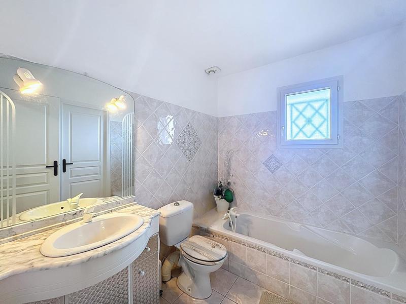 Maison - 154 m² - 4 pièces