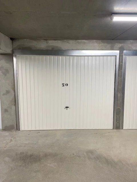 Parking / Garage - 12 m²