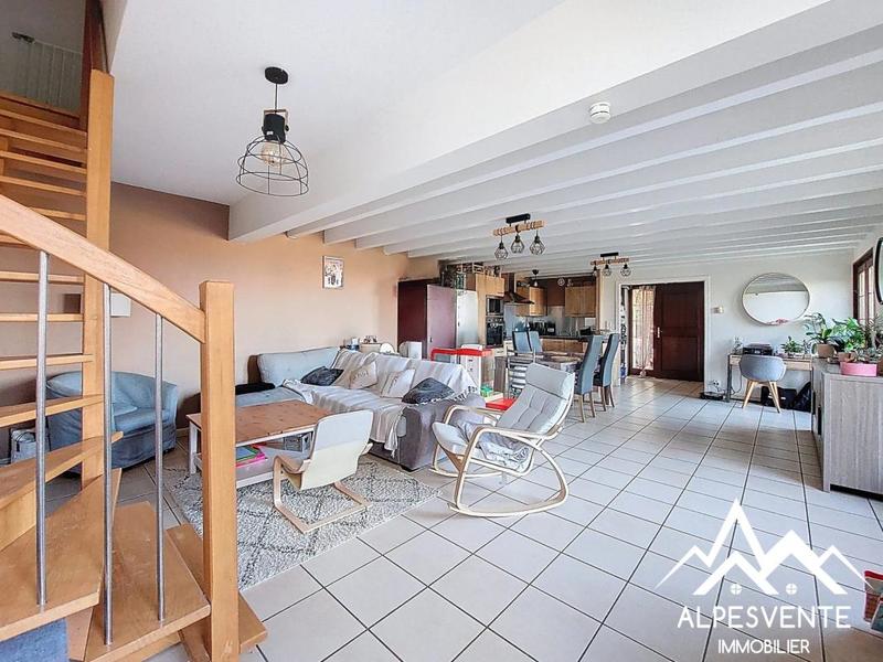 Maison - 101 m² - 4 pièces