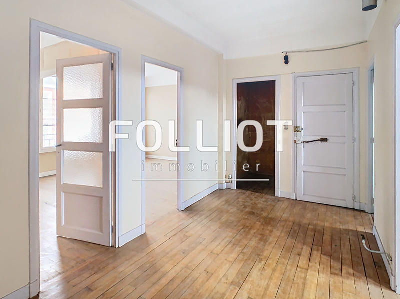 Appartement - 99 m² - 5 pièces