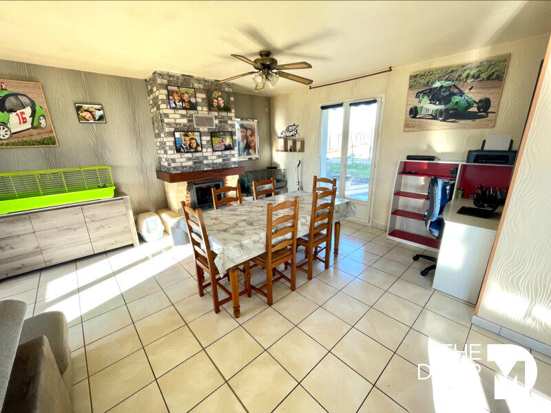 Maison - 93 m² - 4 pièces