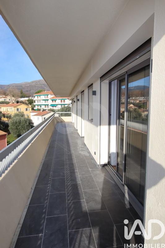 Appartement - 74 m² - 4 pièces