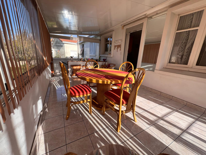 Maison - 90 m² - 5 pièces