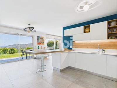 Villa - 141 m² - 5 pièces