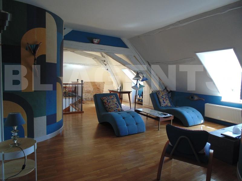 Propriété - 150 m² - 8 pièces