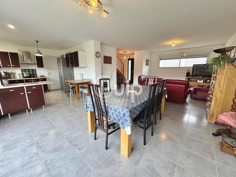 Maison - 106 m² - 6 pièces