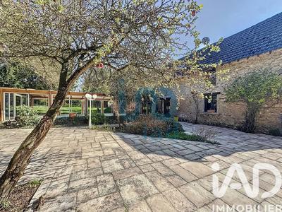 Maison - 361 m² - 8 pièces