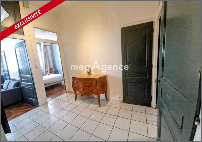 Appartement - 85 m² - 2 pièces