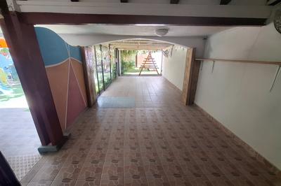 Maison - 120 m² - 9 pièces