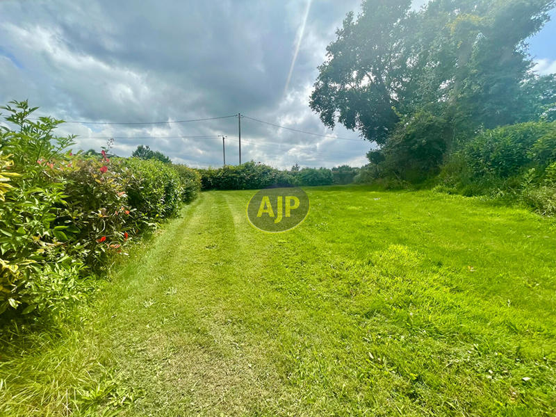 Maison - 180 m² - 9 pièces