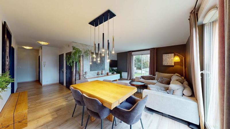 Penthouse - 83 m² - 3 pièces