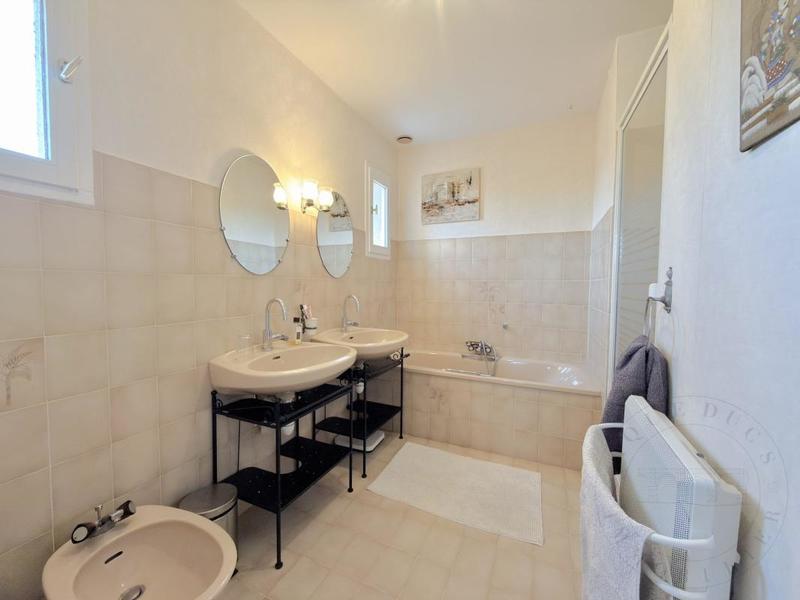 Maison - 151 m² - 6 pièces