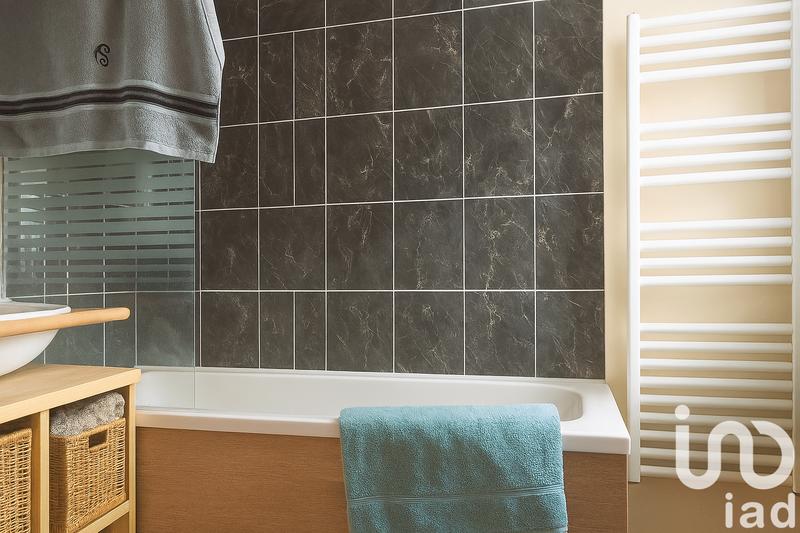 Maison - 197 m² - 9 pièces