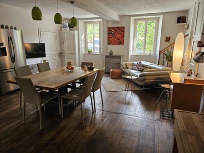 Maison - 189 m² - 7 pièces